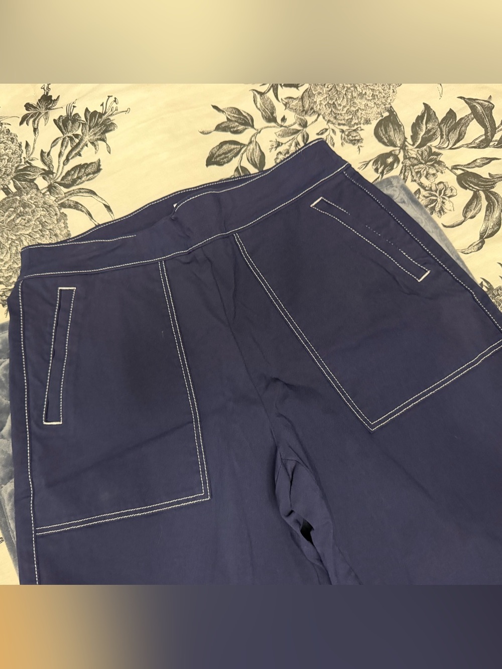 Vintage Chico pants.Women’s size 8 regular like new.  Bridgette utility wide leg
